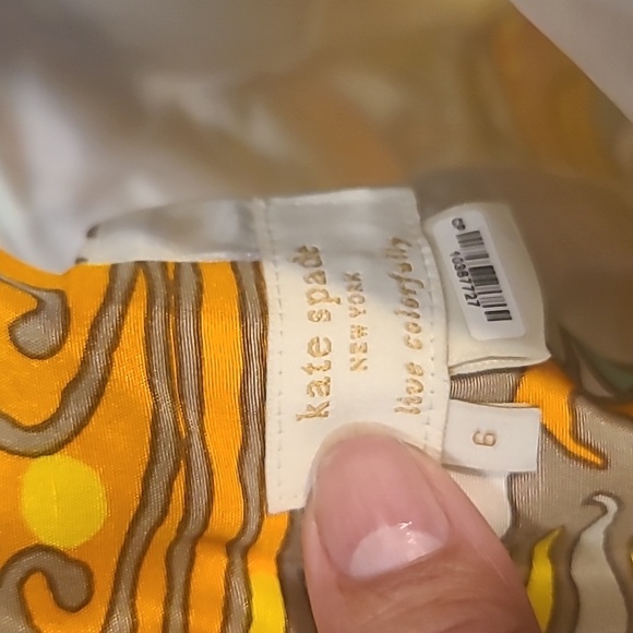 Kate SpadeJANA Bold Print Silk Studded Top - Picture 5 of 5